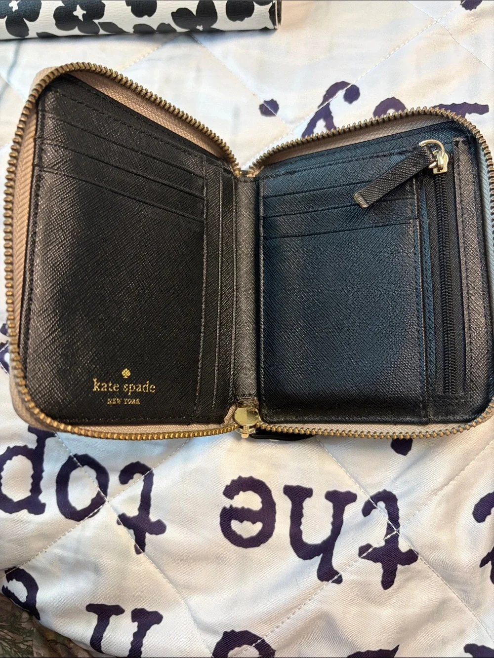 kate spade (5) Wallets (REHAB)